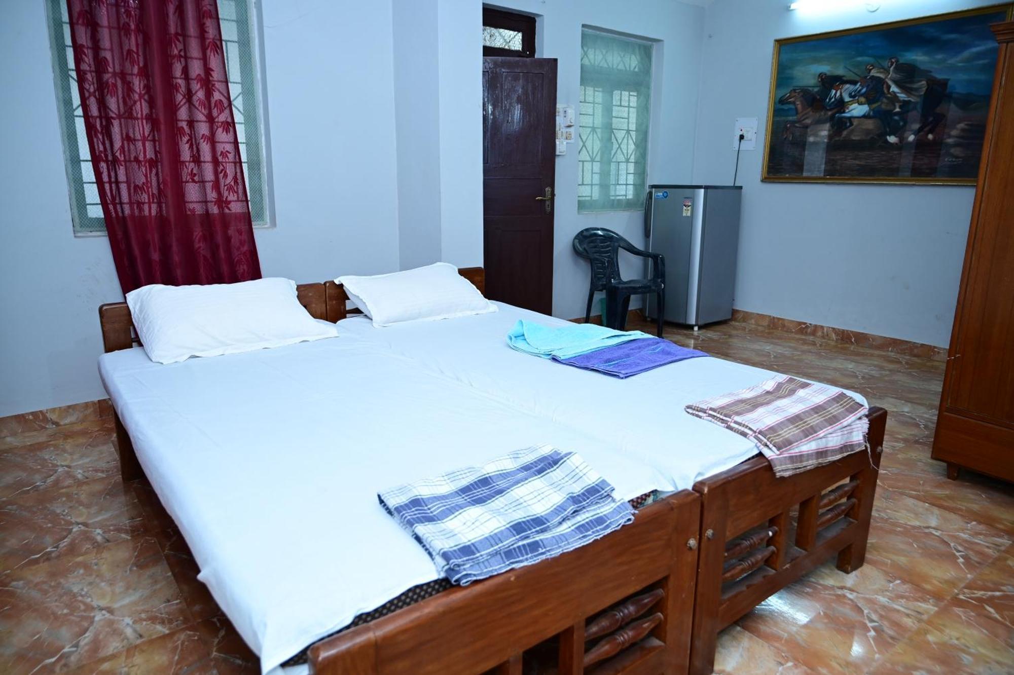 Clinton Guest House Колва Екстериор снимка