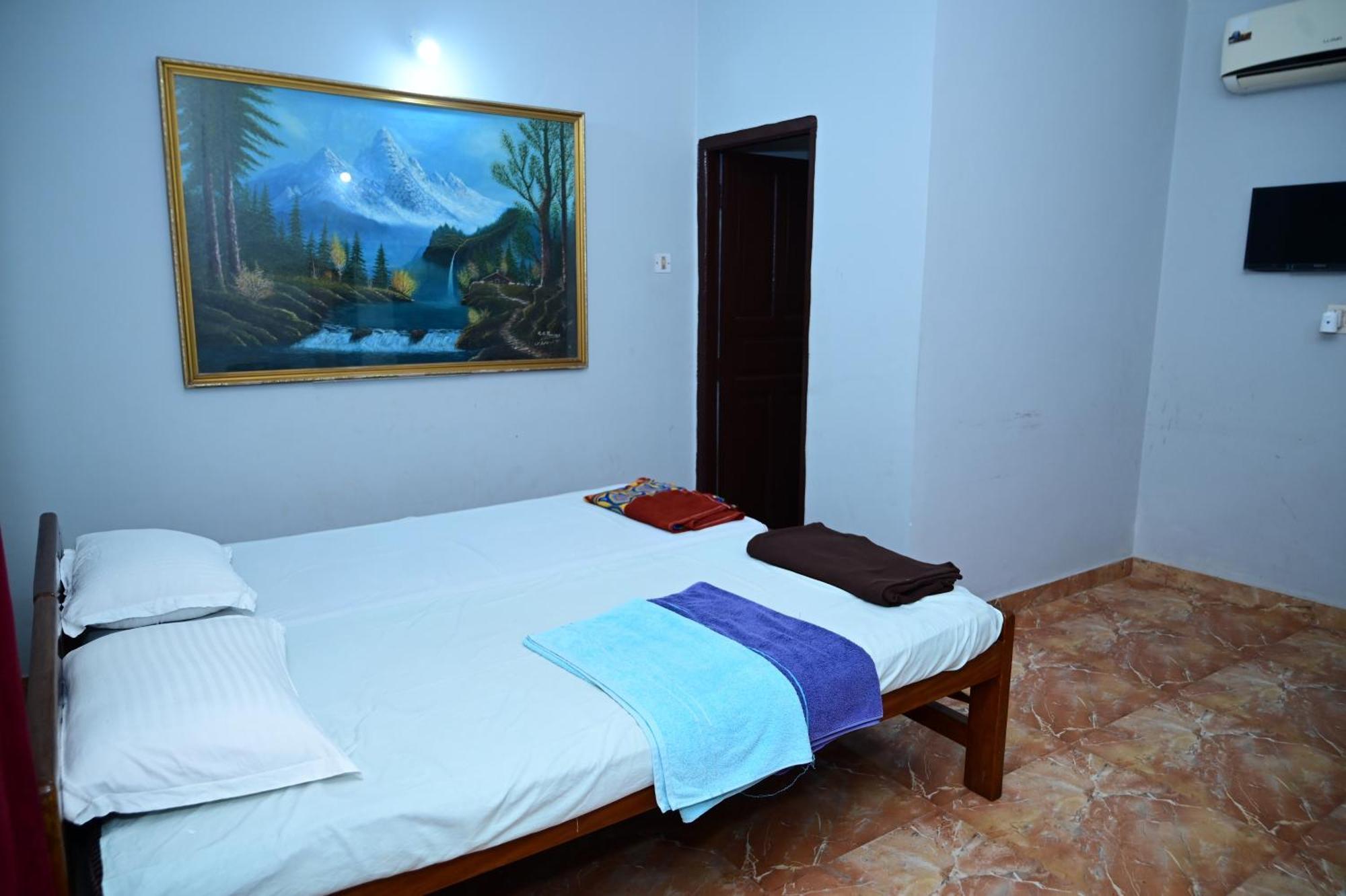 Clinton Guest House Колва Екстериор снимка