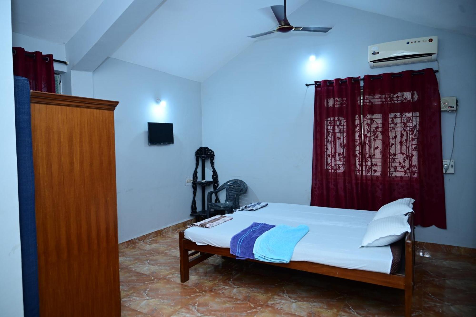 Clinton Guest House Колва Екстериор снимка
